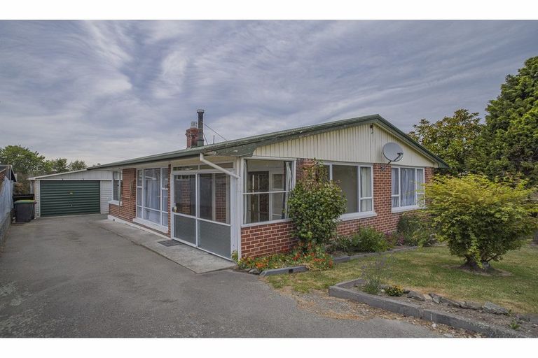 Photo of property in 38 Saint George Street, Watlington, Timaru, 7910