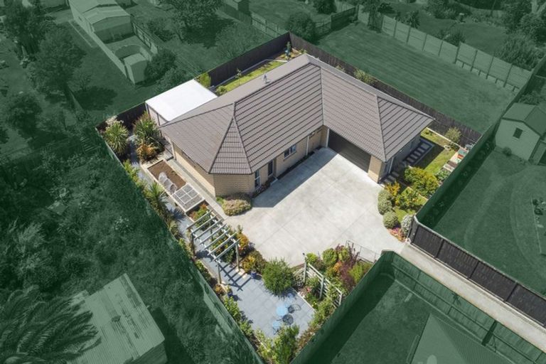 Photo of property in 18 Poynter Place, Tawhero, Whanganui, 4501