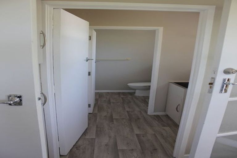 Photo of property in 2/24 Abercrombie Street, Howick, Auckland, 2014