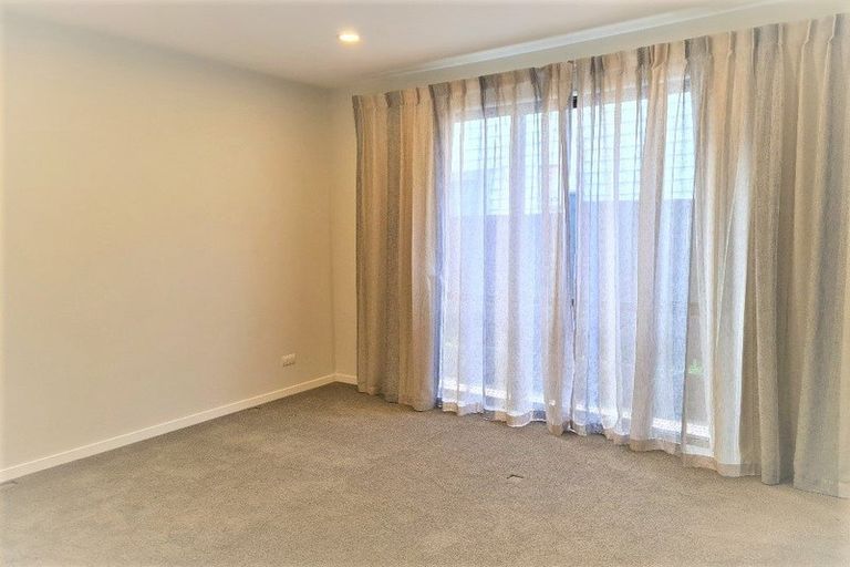Photo of property in 50 Ashley Avenue, Long Bay, Auckland, 0630