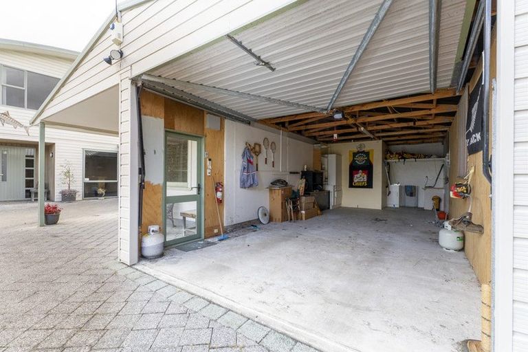 Photo of property in 16 Endeavour Place, Cooks Beach, Whitianga, 3591