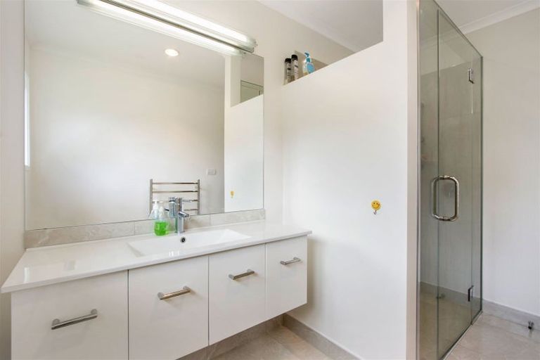 Photo of property in 2 Friis Drive, Katikati, 3178