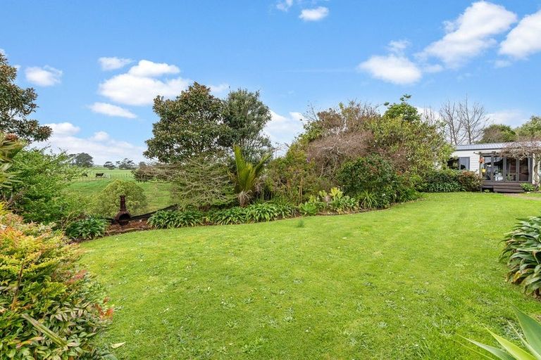 Photo of property in 177 Koru Road, Omata, New Plymouth, 4374