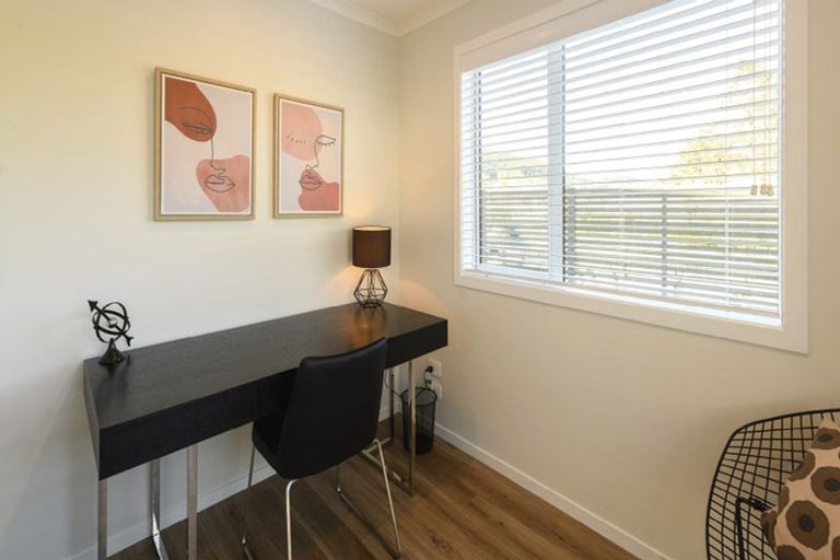 Photo of property in 40 Bluff Road, Kenepuru, Porirua, 5022