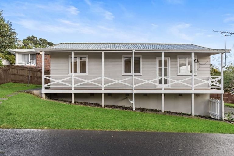 Photo of property in 37 Moire Road, Massey, Auckland, 0614