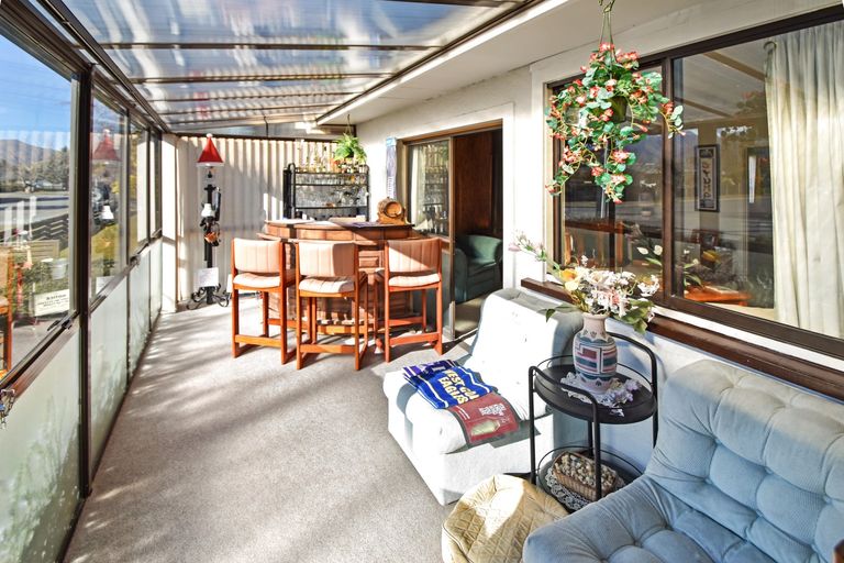 Photo of property in 10 Black Peak Road, Omarama, 9412