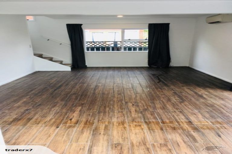 Photo of property in 2/47 Pah Road, Papatoetoe, Auckland, 2025