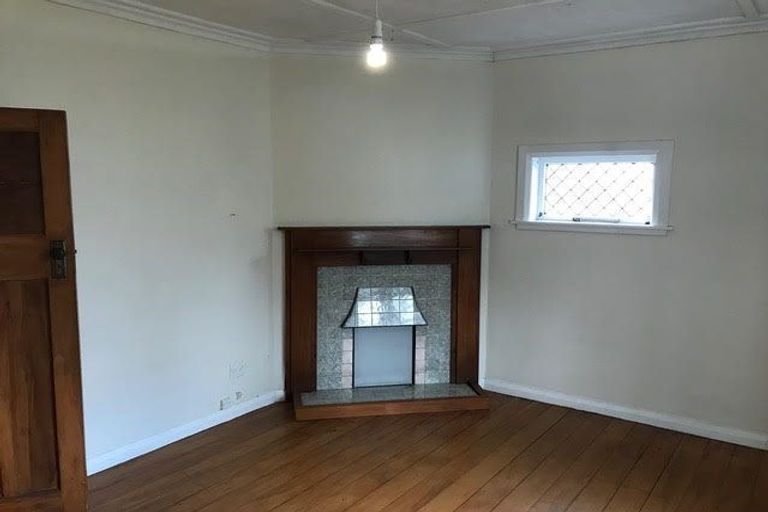 Photo of property in 18 Asquith Terrace, Brooklyn, Wellington, 6021