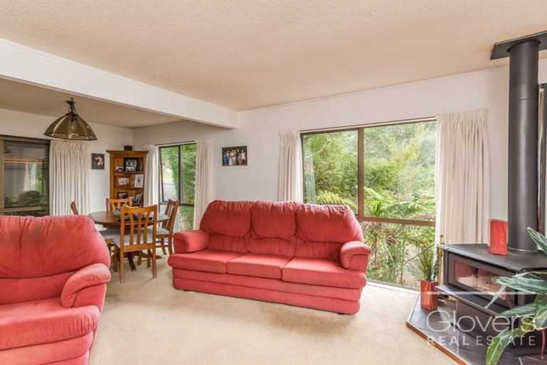 Photo of property in 62 Wirihana Road, Titirangi, Auckland, 0604