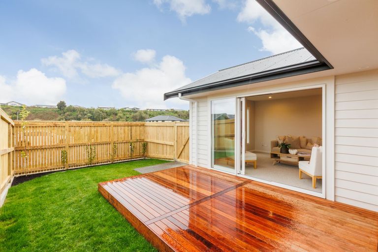 Photo of property in 76 Freedom Drive, Kelvin Grove, Palmerston North, 4470