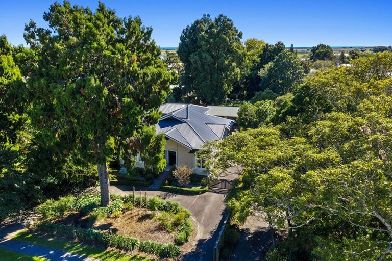 Photo of property in 33 Bridge Street, Opotiki, 3122