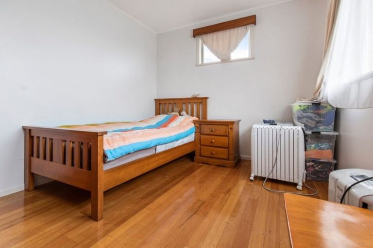 Photo of property in 4 Viola Place, Papakura, 2110