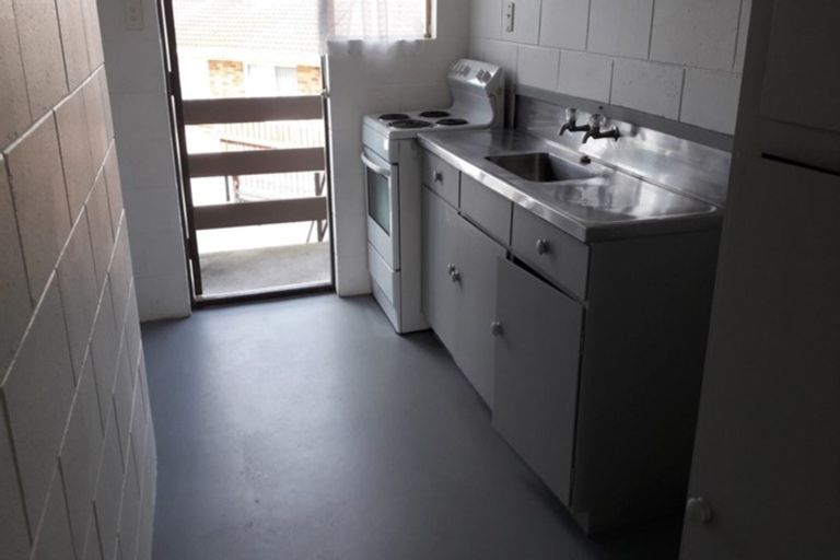 Photo of property in 236 Old Farm Road, Hamilton East, Hamilton, 3216