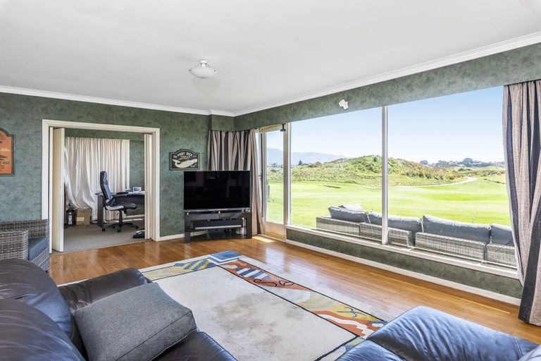Photo of property in 15 Eatwell Avenue, Paraparaumu Beach, Paraparaumu, 5032