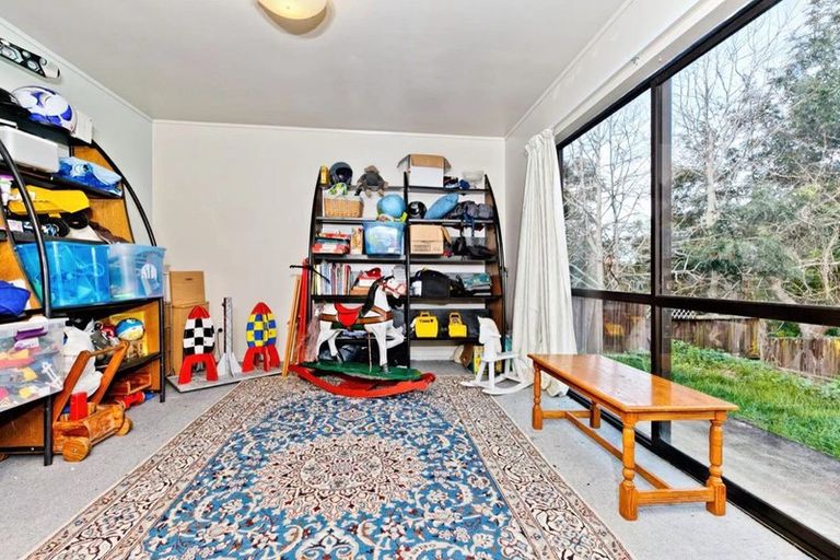 Photo of property in 93 Stapleford Crescent, Browns Bay, Auckland, 0630