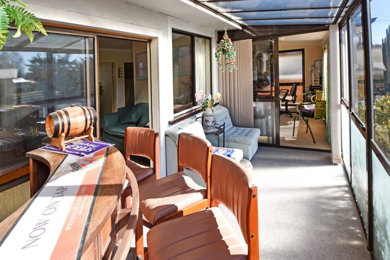 Photo of property in 10 Black Peak Road, Omarama, 9412