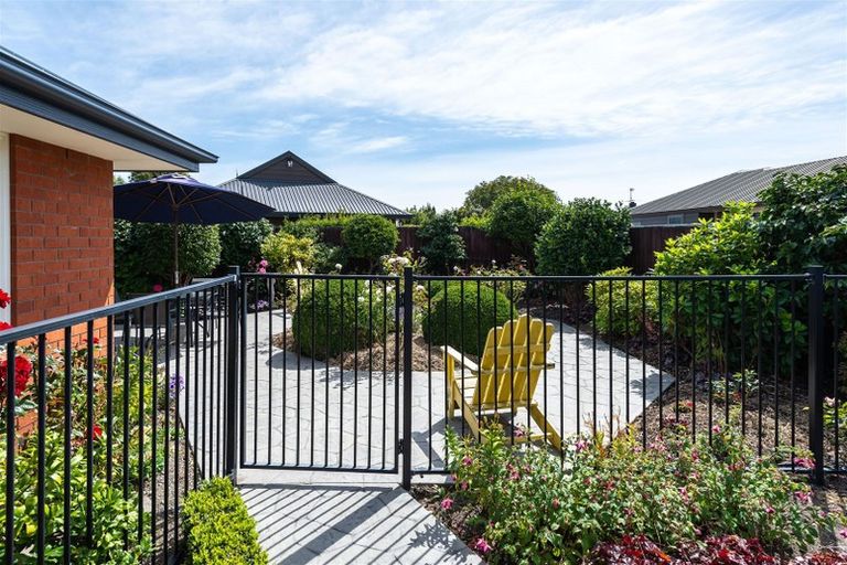 Photo of property in 50e Middlepark Road, Sockburn, Christchurch, 8042