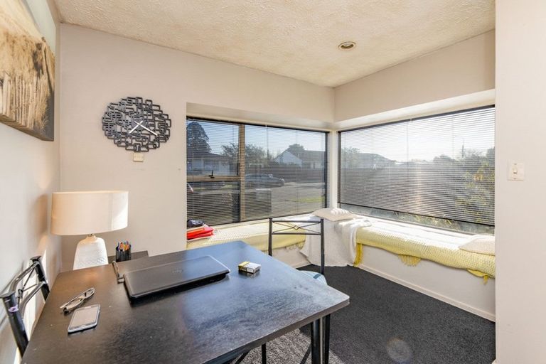 Photo of property in 1/48 Chipping Lane, Redwood, Christchurch, 8051