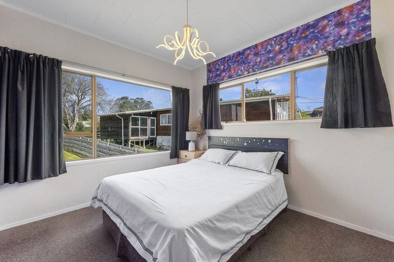 Photo of property in 334 Swanson Road, Ranui, Auckland, 0612