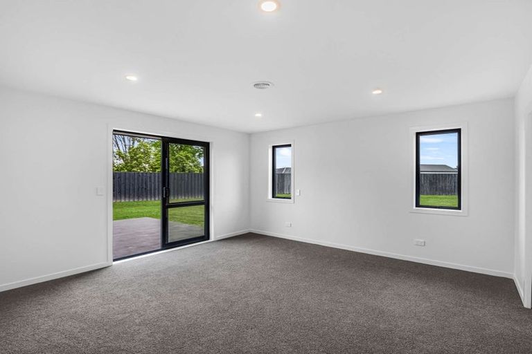 Photo of property in 1 Roach Lane, Amberley, 7481