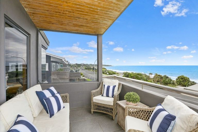 Photo of property in 36 Messenger Terrace, Oakura, 4314