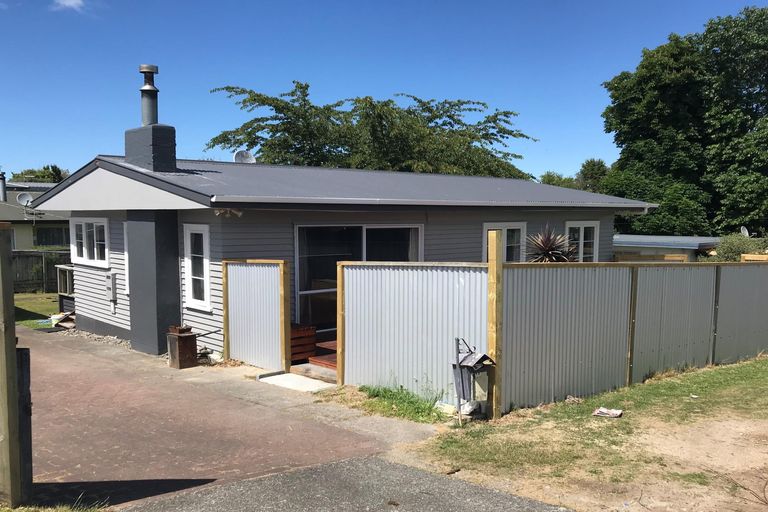 Photo of property in 129 Gillies Avenue, Taupo, 3330
