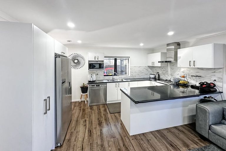 Photo of property in 17a Kerrydale Road, Manurewa, Auckland, 2102