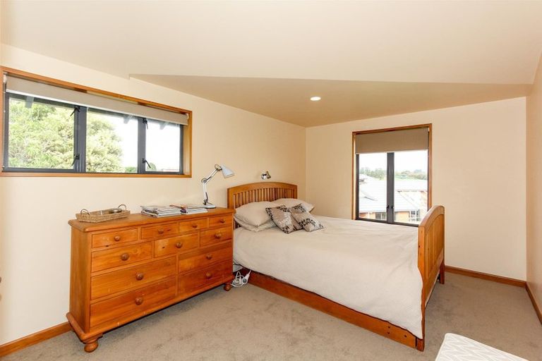 Photo of property in 96g Branch Road, Highlands Park, New Plymouth, 4312