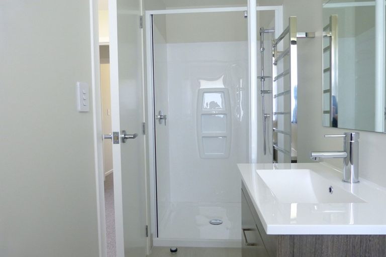 Photo of property in 107 Station Road, Kumeu, 0891