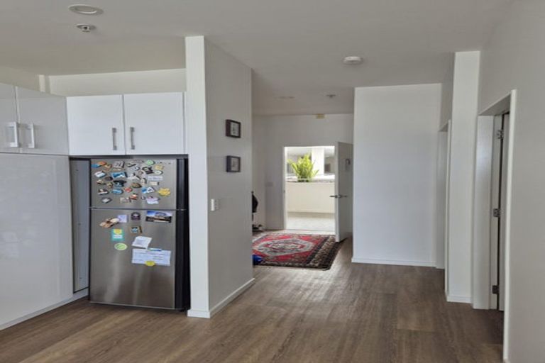 Photo of property in Stadium Garden Flats, 413/107 Thorndon Quay, Pipitea, Wellington, 6011