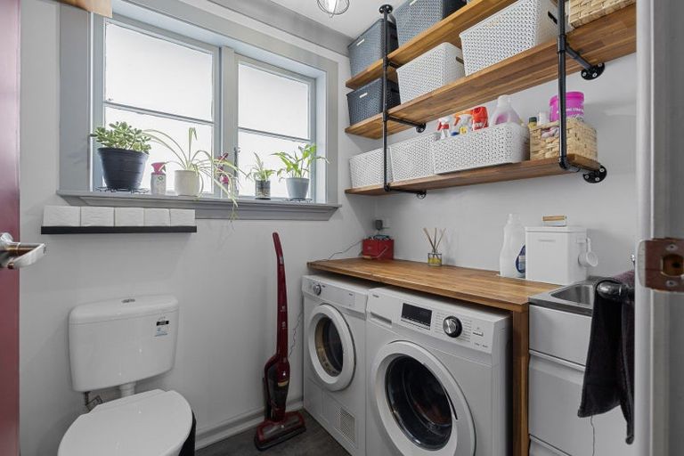 Photo of property in 28 Tyne Street, Roslyn, Palmerston North, 4414