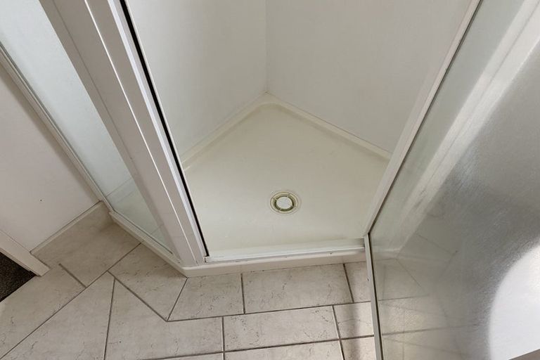 Photo of property in 39 Delmont Close, East Tamaki Heights, Auckland, 2016