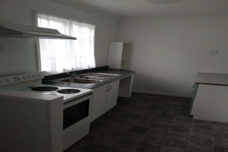 Photo of property in 17 Larsen Court, Roslyn, Palmerston North, 4414