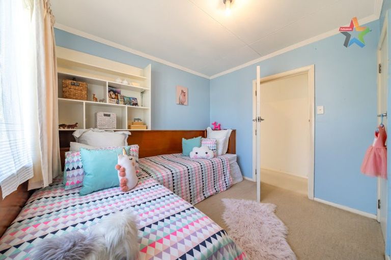 Photo of property in 6 Foster Street, Taita, Lower Hutt, 5011