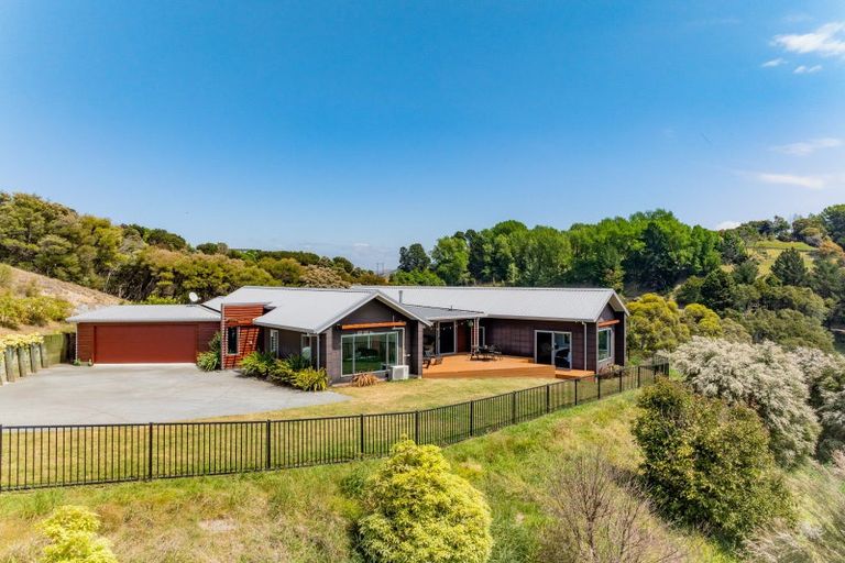 Photo of property in 19 Esk View Road, Eskdale, Napier, 4182