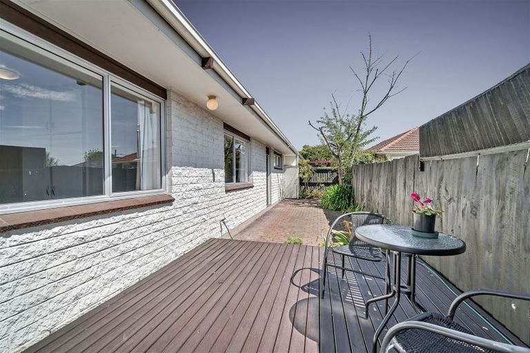 Photo of property in 70a Cutts Road, Russley, Christchurch, 8042