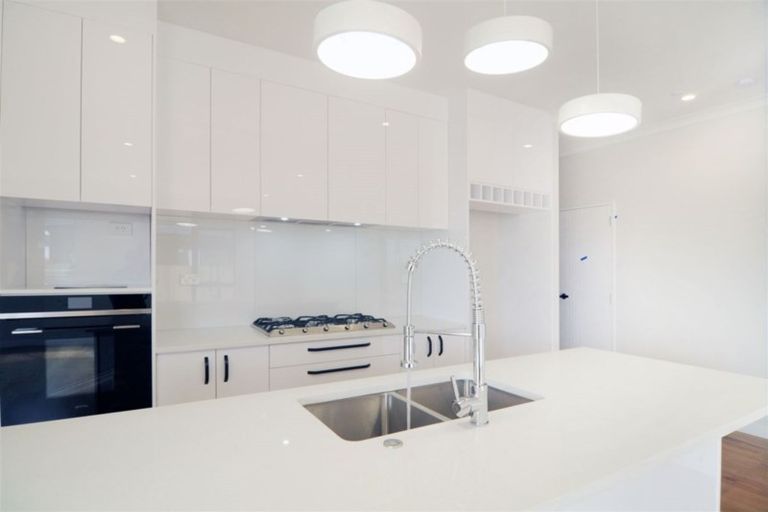 Photo of property in 52 Cooladawson Drive, Flat Bush, Auckland, 2019