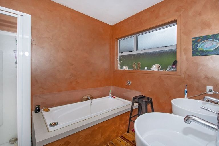 Photo of property in 98a Alcoba Street, Te Kamo, Whangarei, 0112