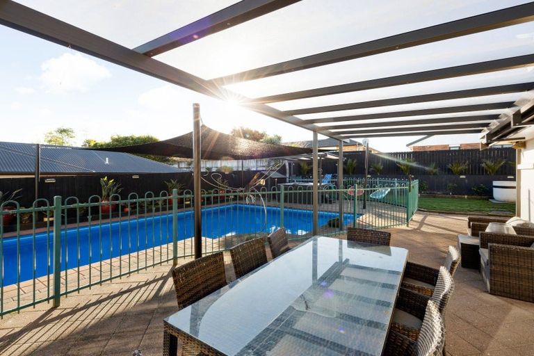 Photo of property in 17 Strathconnan Court, Rototuna, Hamilton, 3210