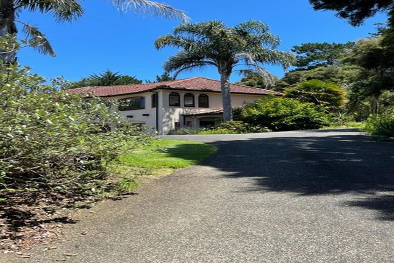 Photo of property in 249b Paremoremo Road, Lucas Heights, Auckland, 0632