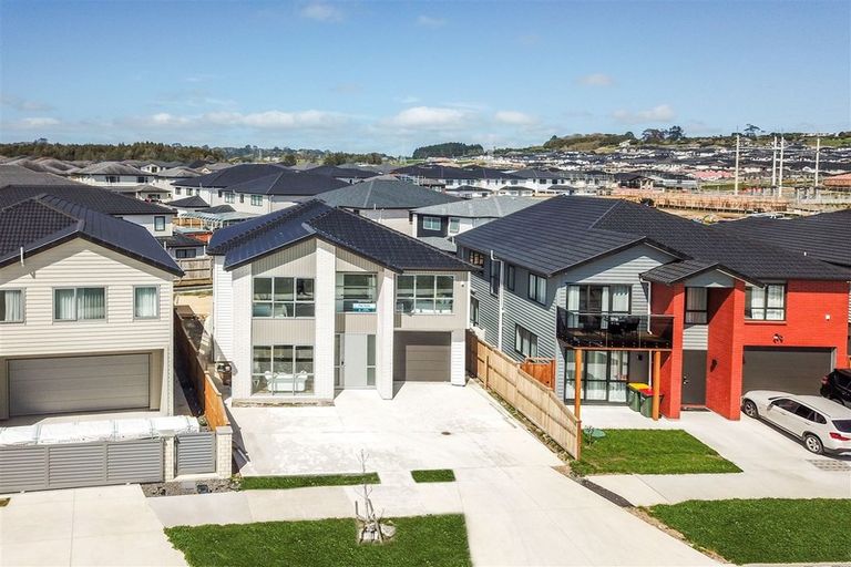 Photo of property in 60 Hikuawa Road, Flat Bush, Auckland, 2019