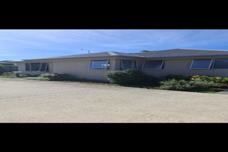 Photo of property in 1 Holly Way, Tahunanui, Nelson, 7011