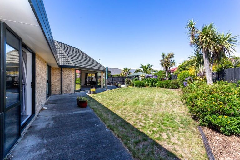 Photo of property in 9 Evenwood Place, Waimairi Beach, Christchurch, 8083