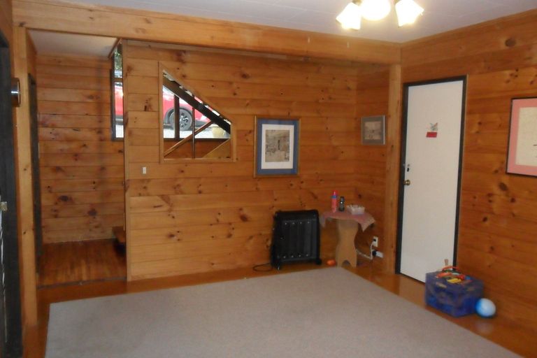 Photo of property in 103 Leigh Road, Leigh, 0985