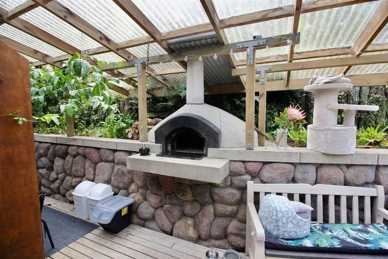 Photo of property in 41 Tarapatiki Drive, Whitianga, 3510