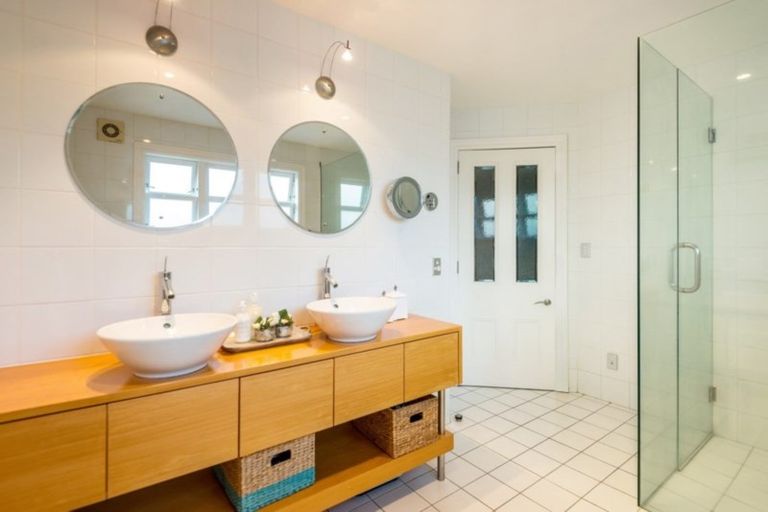 Photo of property in 30 Vine Street, Saint Marys Bay, Auckland, 1011