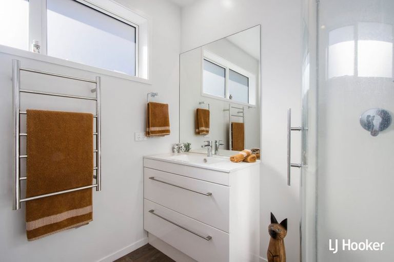 Photo of property in 33 Tohora View, Waihi Beach, 3611