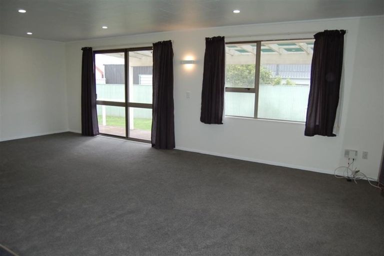 Photo of property in 43 Ryan Crescent, Greenmeadows, Napier, 4112
