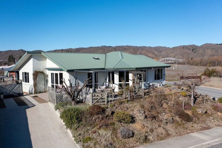 Photo of property in 6 Walnut Grove, Alexandra, 9320