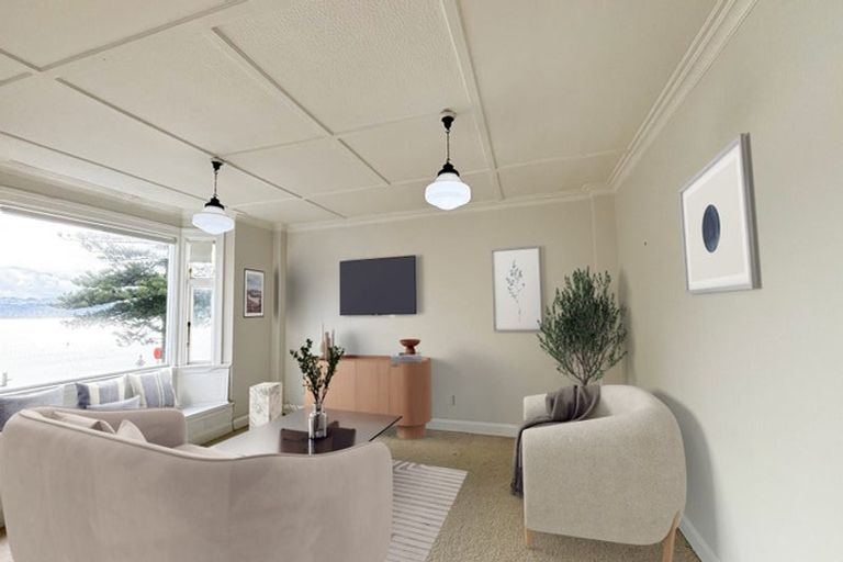 Photo of property in 2/246 Oriental Parade, Oriental Bay, Wellington, 6011